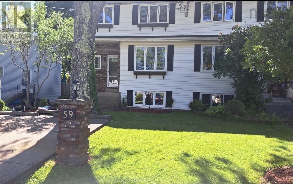 Property Photo:  59 Wynn Castle Drive  NS B4E 2H3 