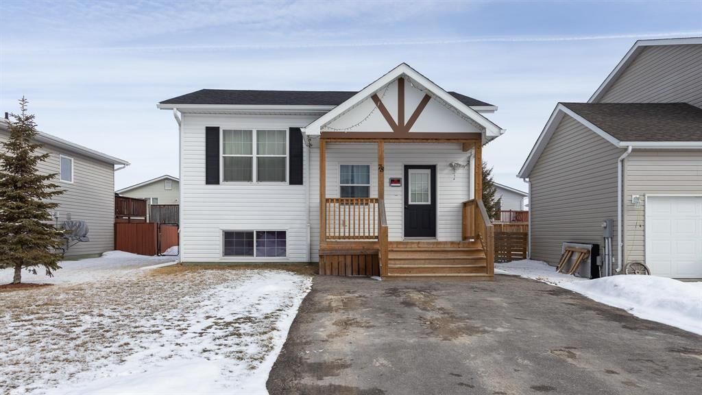 Property Photo:  78 Whitby Crescent  MB R5G 0A2 