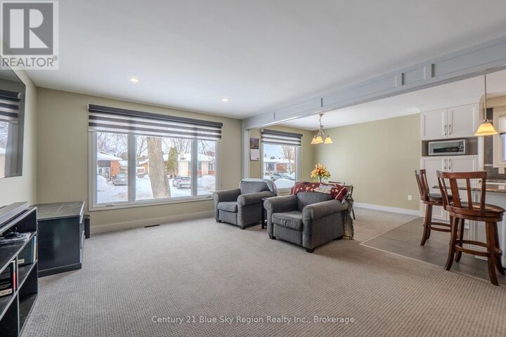 Property Photo:  5 Knox Court  ON P1A 2P6 