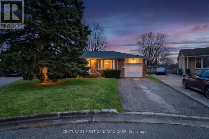 Photo de la propriété:  7 Howard Place  ON N5R 1E8 