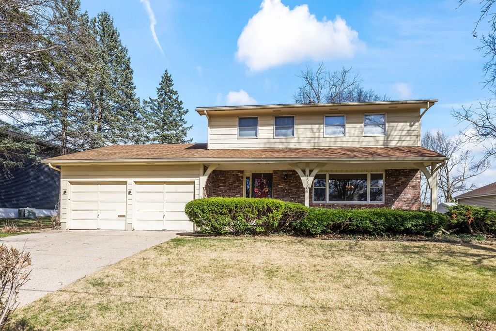 Property Photo:  1550 S Lynnwood Drive  IL 62521 