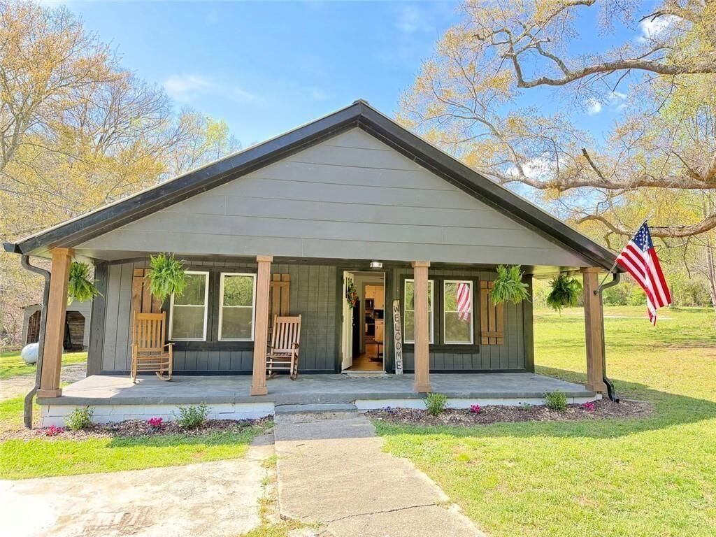 Property Photo:  394 Knight Road  GA 30153 