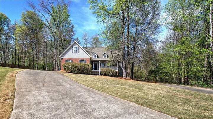 Property Photo:  10 Carriage Lane NW  GA 30120 