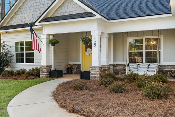 Property Photo:  122 Lee Road 2121  AL 36874 