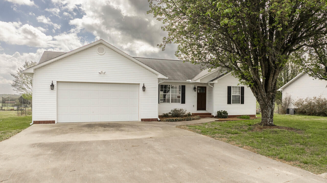 Property Photo:  222 Mulberry Lane NE  TN 37312 