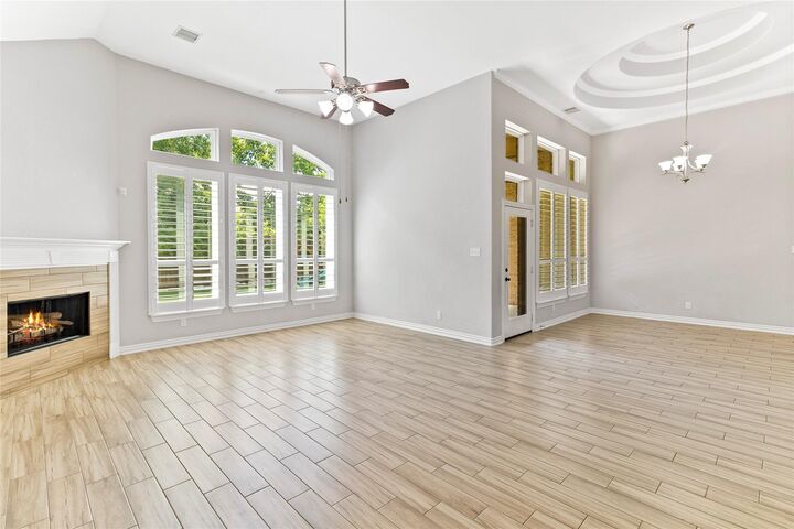 Property Photo: 208 Woodside Court TX 77531