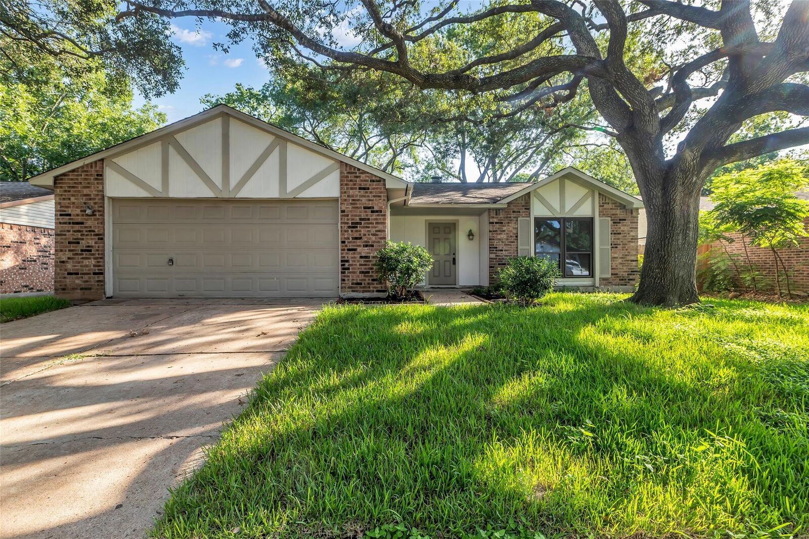 Property Photo:  6731 Gettysburg Drive  TX 77469 