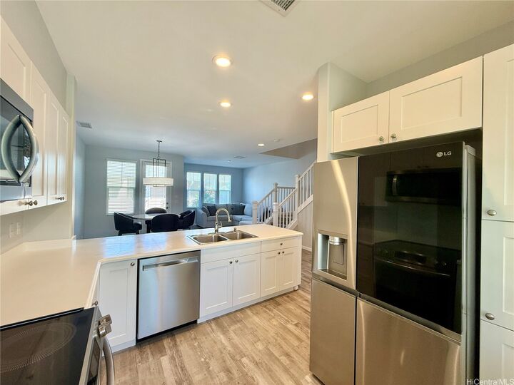 Property Photo:  91-2220 Kaiwawalo Street 11-1105  HI 96706 