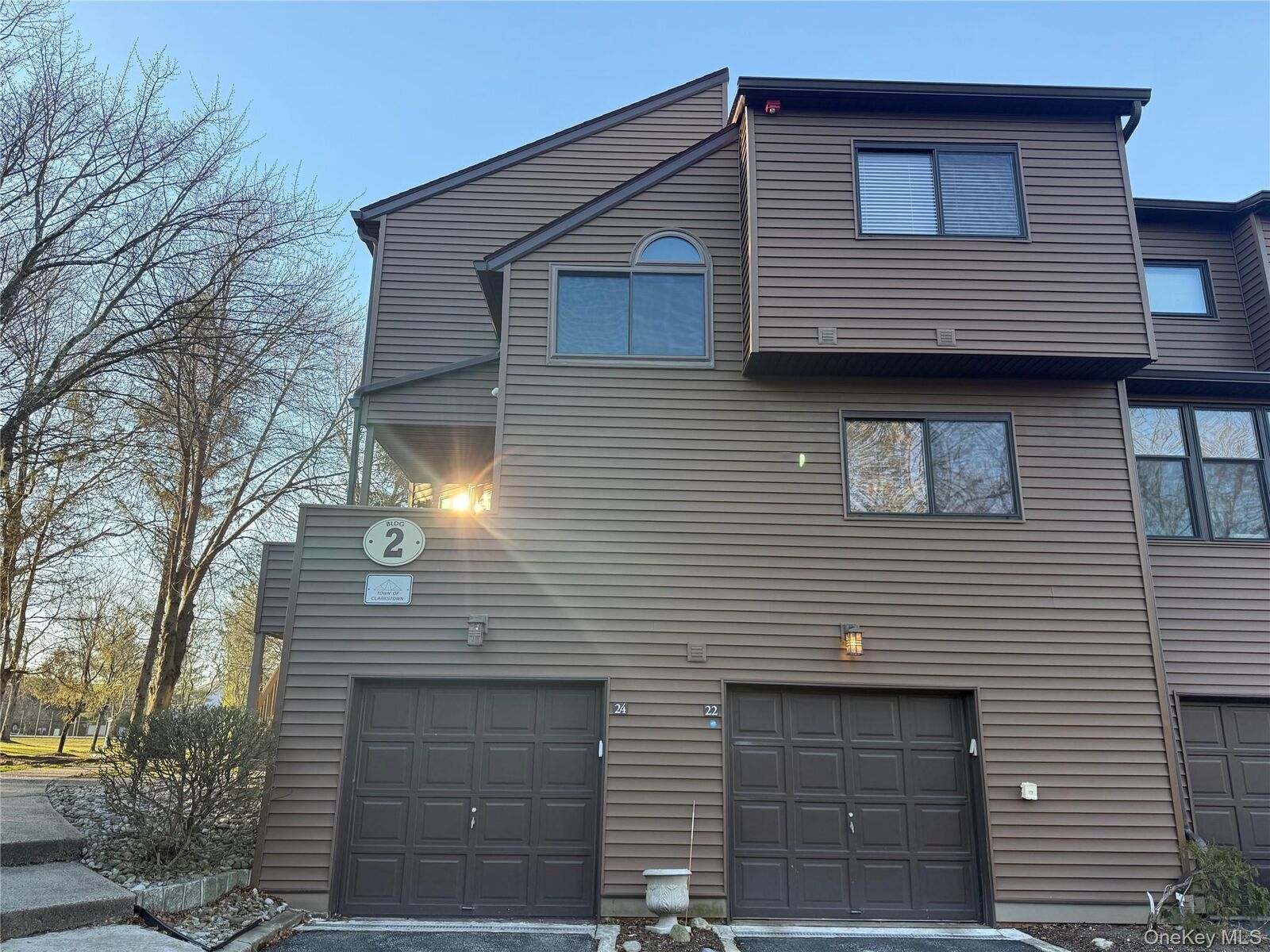 Property Photo:  22 Tulip Court  NY 10954 