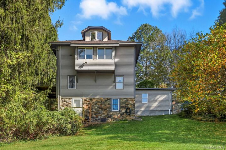 Property Photo:  122 Harriman Road  NY 10549 