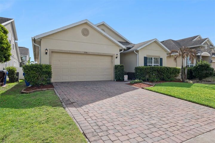 Property Photo:  1725 Reflection Lane  FL 34771 