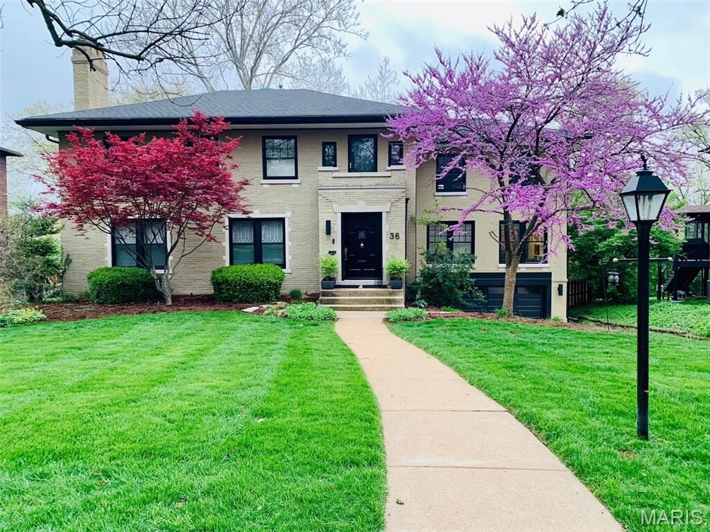 Property Photo: 36 Crestwood Drive MO 63105