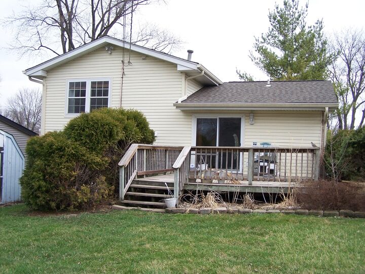 Property Photo:  1709 Rogers Avenue  IL 60050 