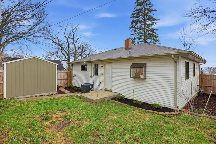 Property Photo:  104 E Division Street  IL 60439 