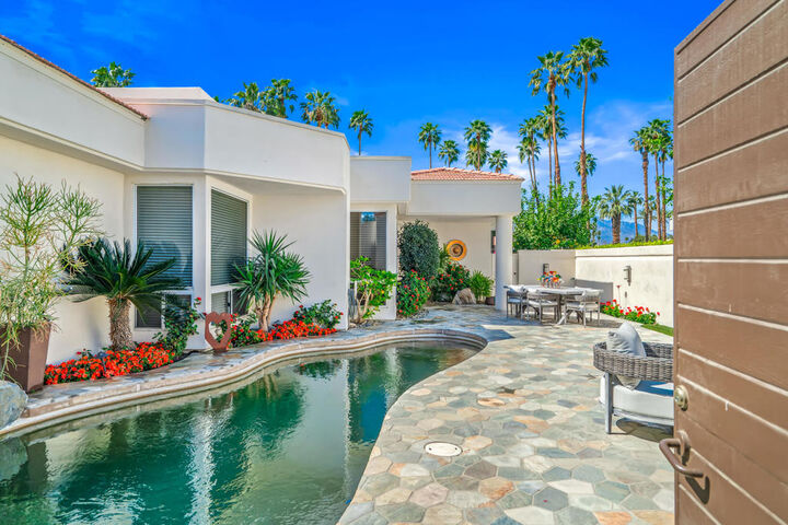 Property Photo:  44985 Olympic Court  CA 92210 