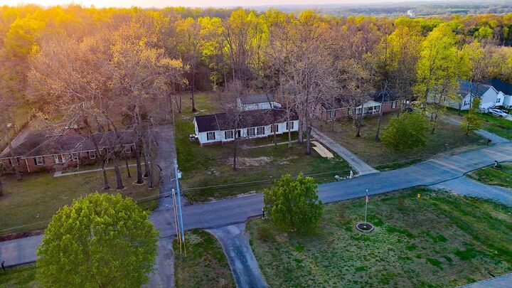 Property Photo: 331 Hilltop Dr TN 37160