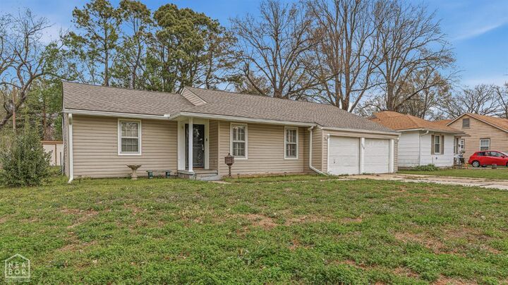 Property Photo:  714 W Adams Street  AR 72315 