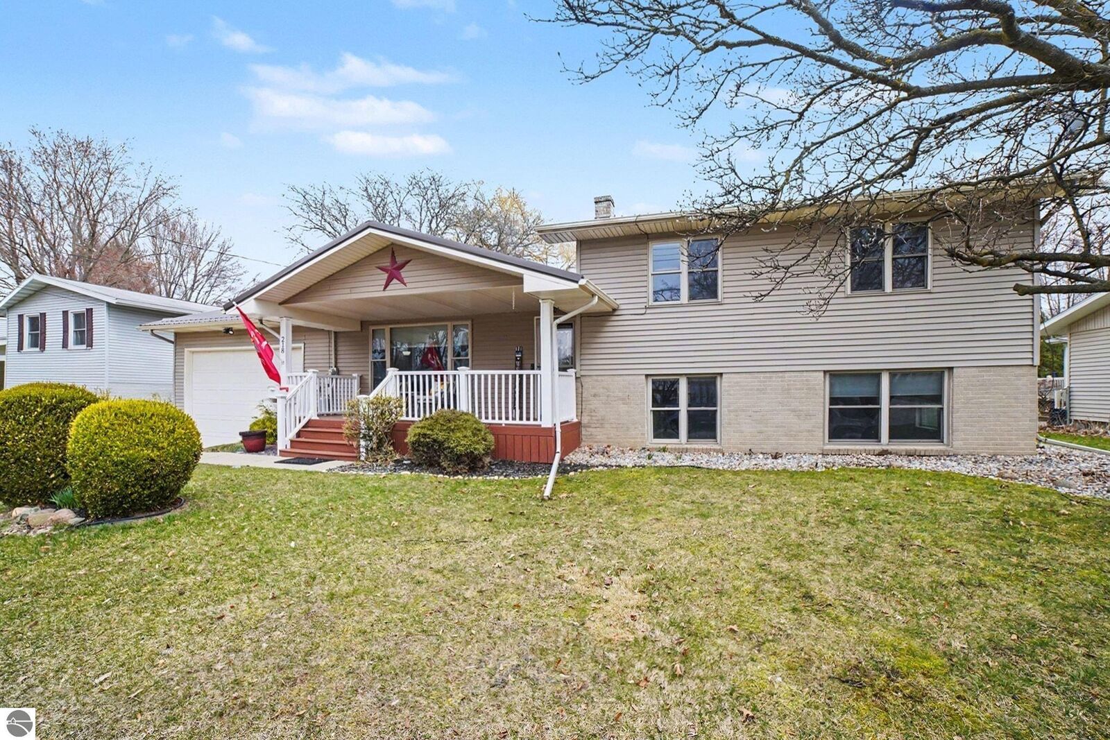 Property Photo:  218 Fleming Drive  MI 48801 