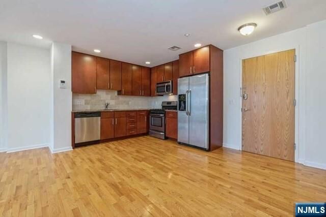 Property Photo:  17 Meadow Road 104  NJ 07070 
