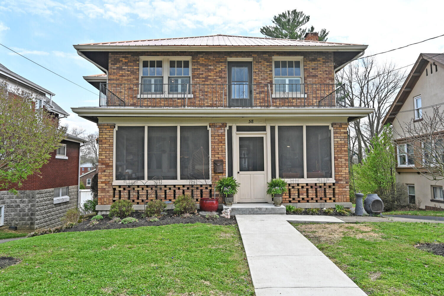 Property Photo: 58 W Villa Place KY 41075