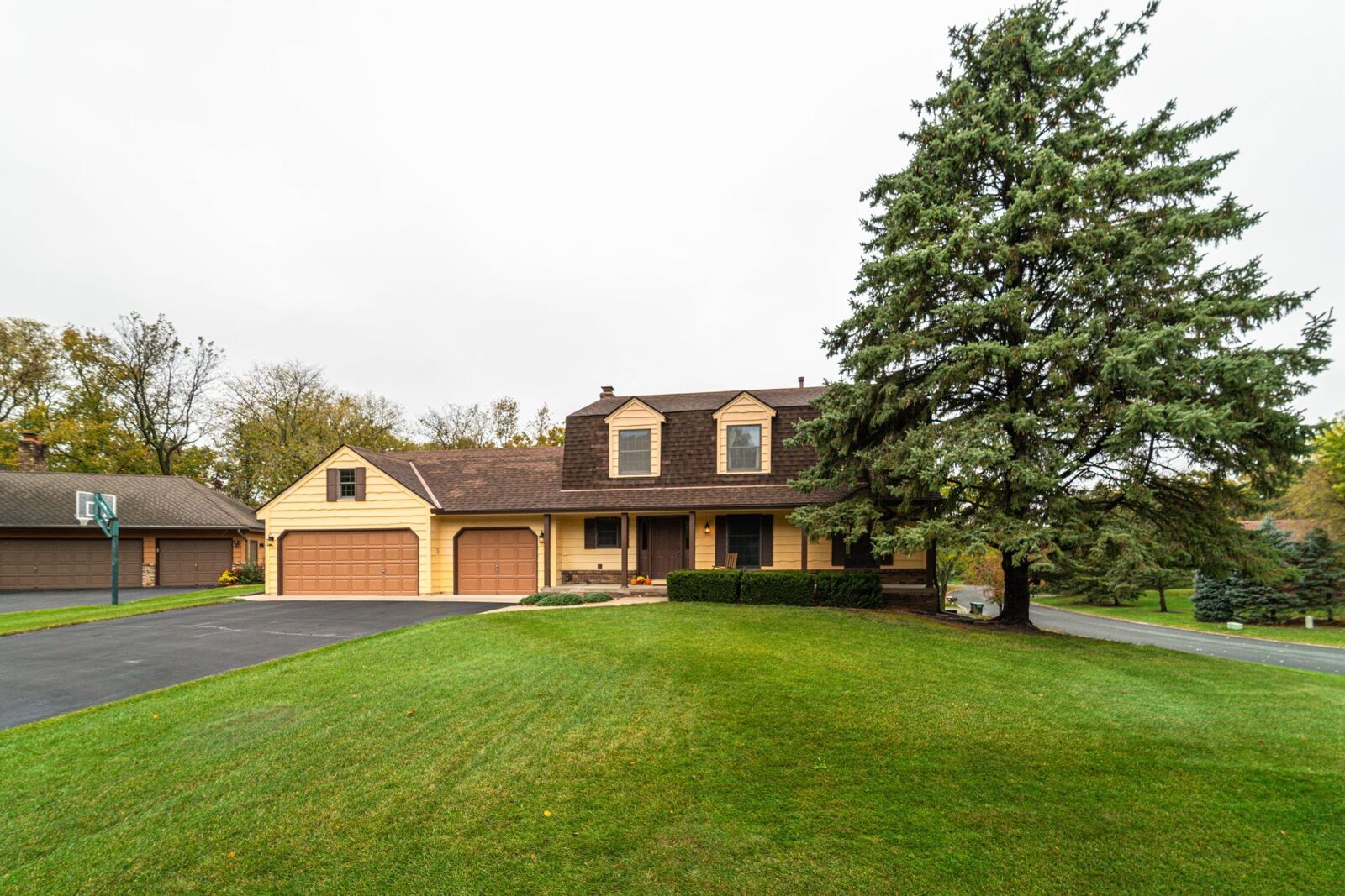 Property Photo: 1138 Tiffany Point MN 55123
