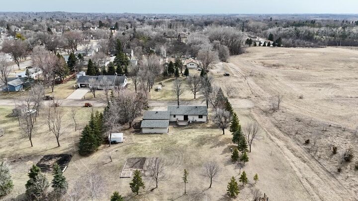 Property Photo:  828 W Birch Avenue  MN 56537 