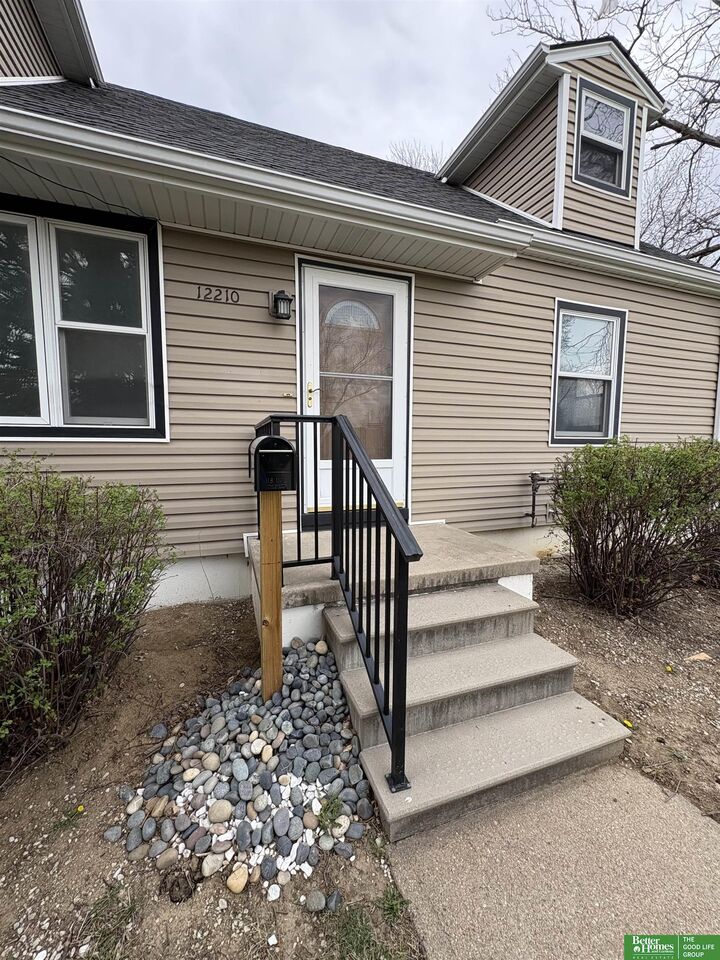 Property Photo:  12210 Seldin Drive  NE 68144-9999 