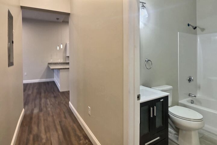 Property Photo: 82 Concord St 4C MA 01702