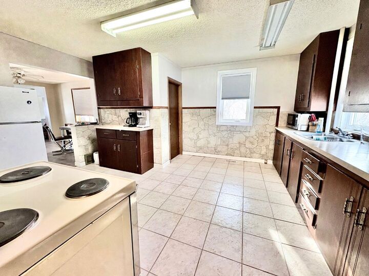 Property Photo: 110 1 Avenue W AB T0J 0A0