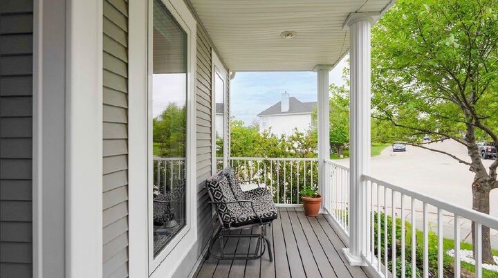 Property Photo:  188 Tuscany Valley Drive NW  AB T3L 2C2 