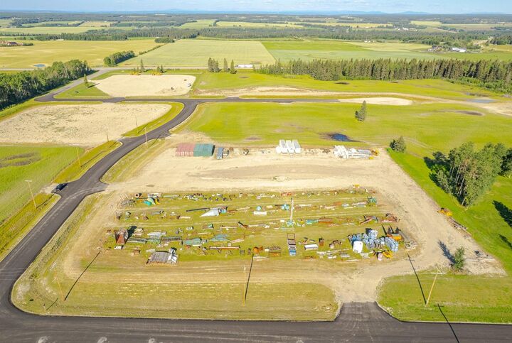 Photo de la propriété:  32532 Range Road 42 116  AB T0M 1X0 
