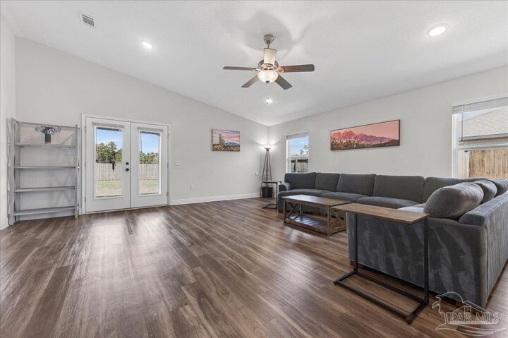 Property Photo:  6130 Redberry Dr  FL 32563 