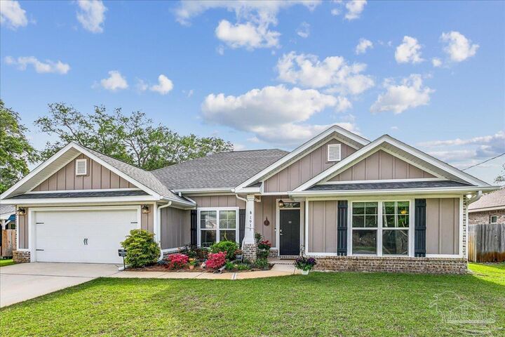 Property Photo:  1911 Ladybird Ln  FL 32563 