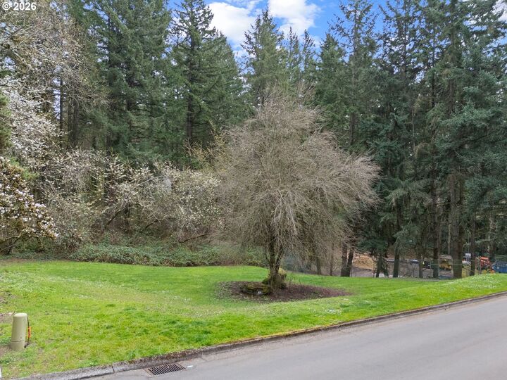 Property Photo:  Abelard  OR 97035 