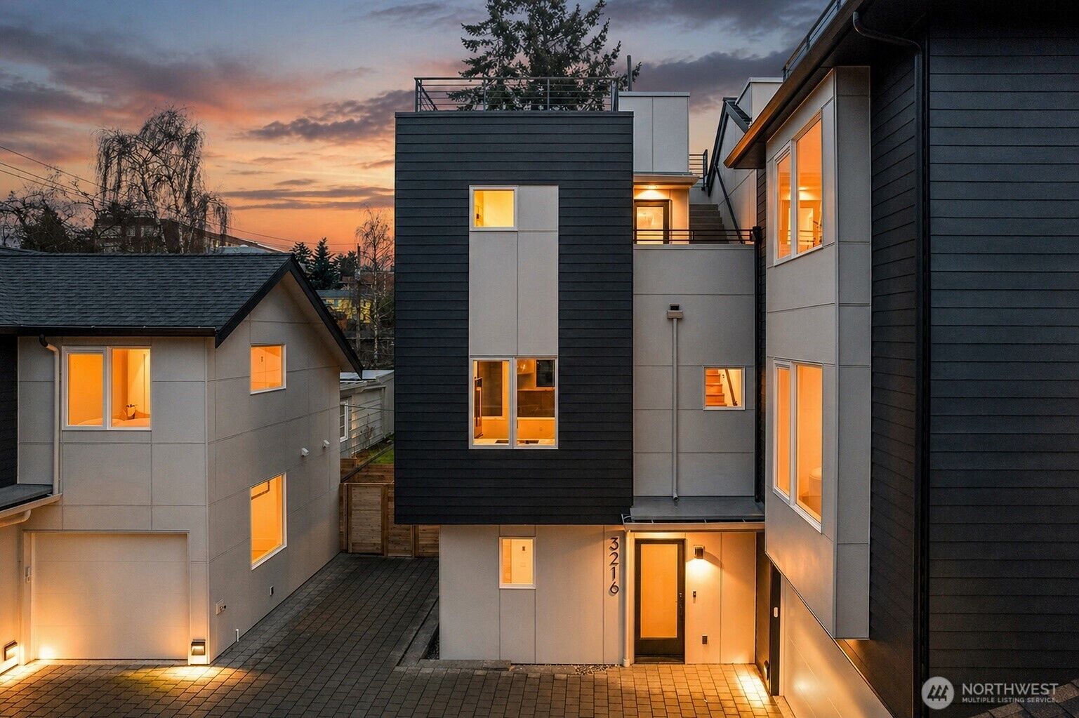 Property Photo:  3216  47th Avenue SW  WA 98116 