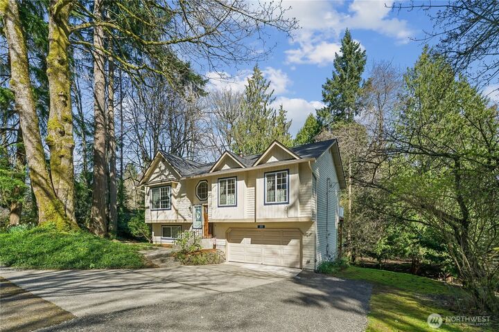 Property Photo:  100 NW Westmont Lane  WA 98311 