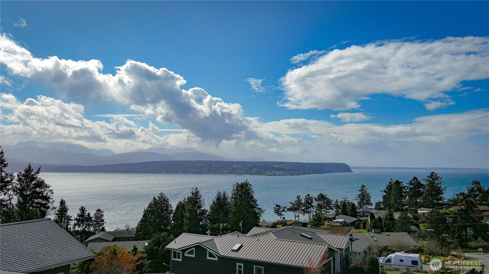 Property Photo:  85  Quinault Loop  WA 98368 