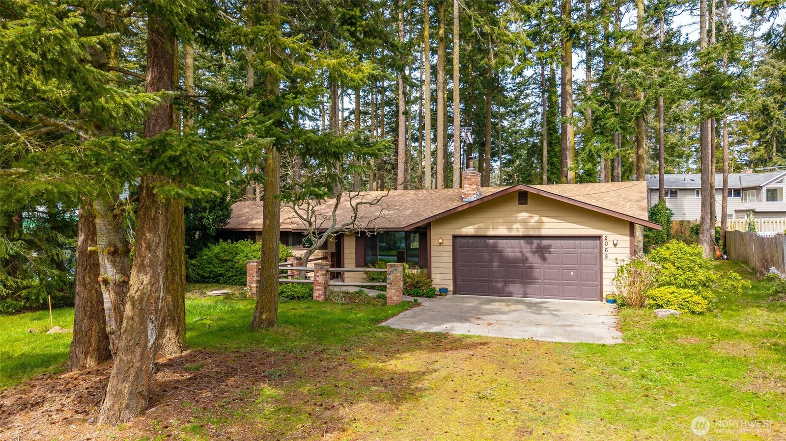 Property Photo: 2068 Pine Wood Way WA 98277