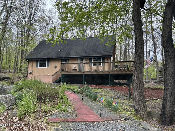 Property Photo:  802 Cedar Court  PA 18428 