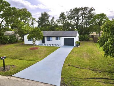 Property Photo:  2182 SE Genoa Street  FL 34952 