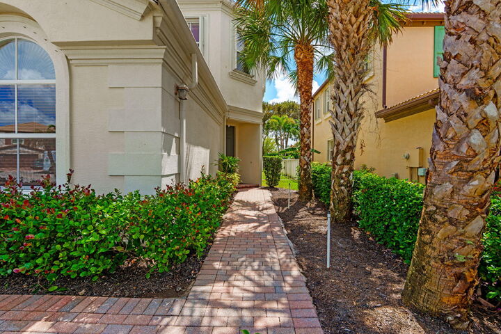 Property Photo:  9723 Phipps Lane  FL 33414 