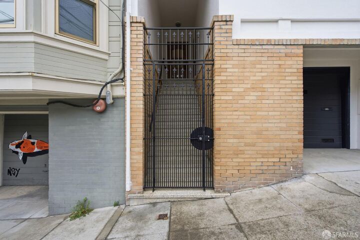 Property Photo:  161-163 Eureka Street  CA 94114 