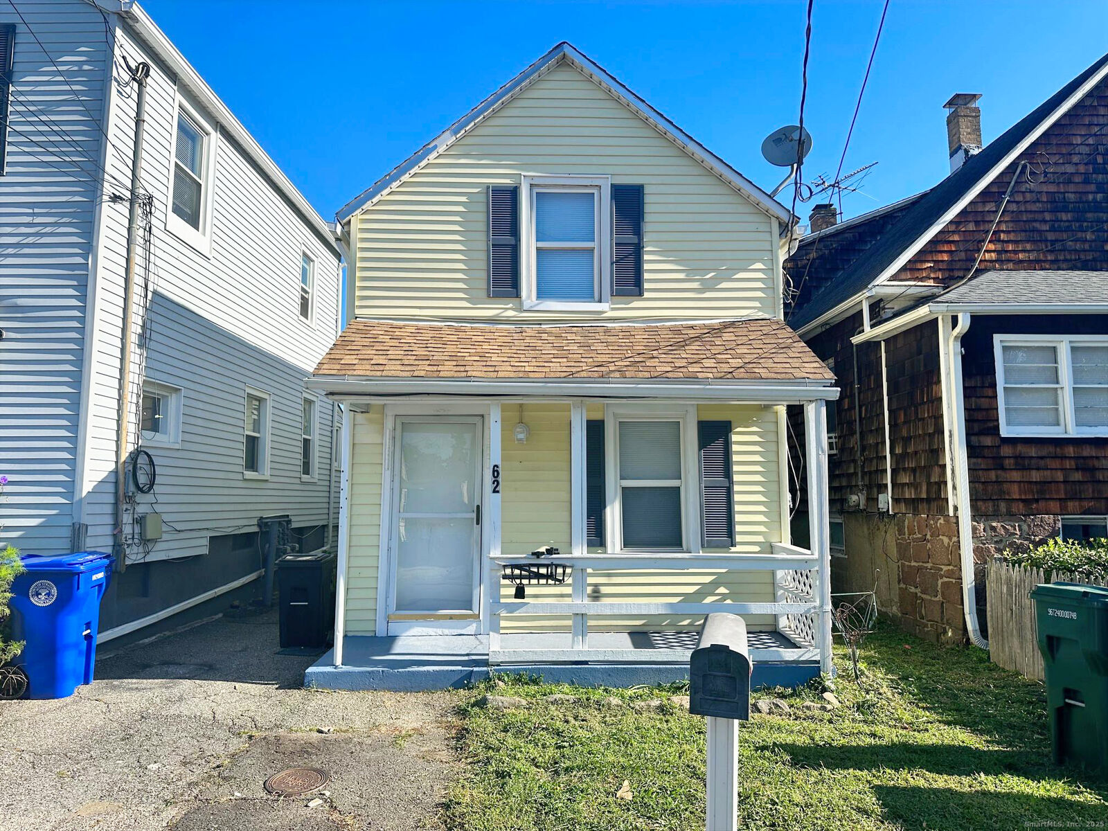 Property Photo: 62 Roosevelt Avenue CT 06615