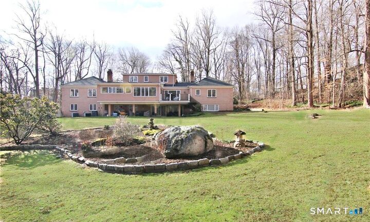 Property Photo:  159 Long Close Road  CT 06902 