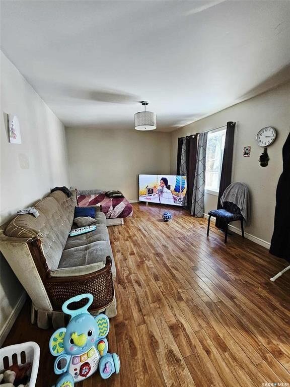 Property Photo:  201 Broadway Street W  SK S3N 0M8 