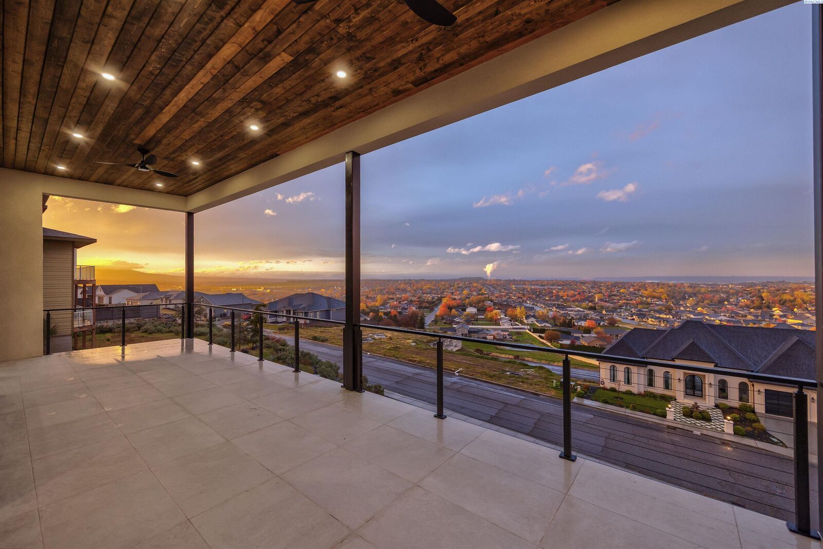 Property Photo:  5411 Hershey Lane  WA 99353 