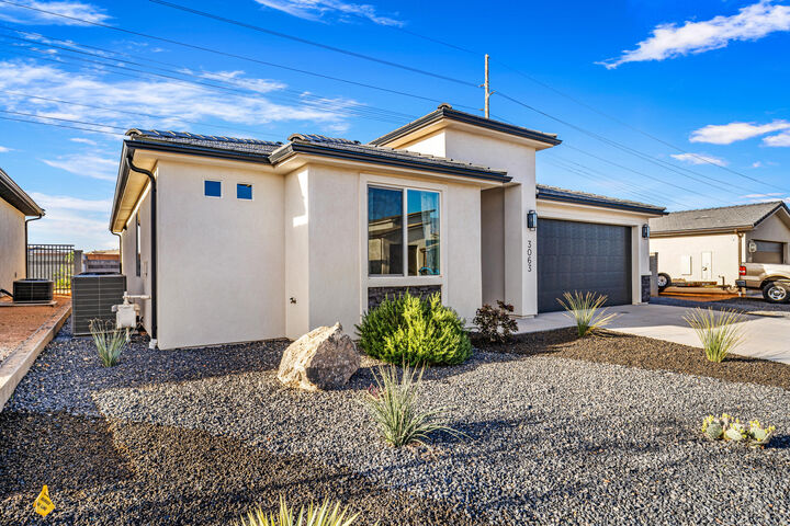 Property Photo:  3063 W 625 N  UT 84737 