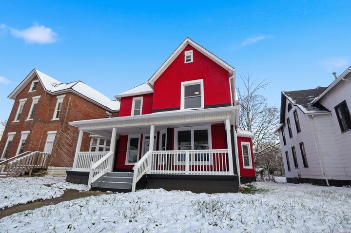 Property Photo:  1210 S Limestone Street  OH 45505 