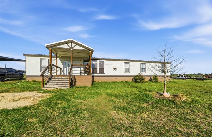 Property Photo:  2493 County Road 464  TX 78621 