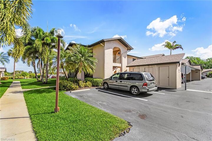 Property Photo:  10101 Maddox Ln 201  FL 34135 